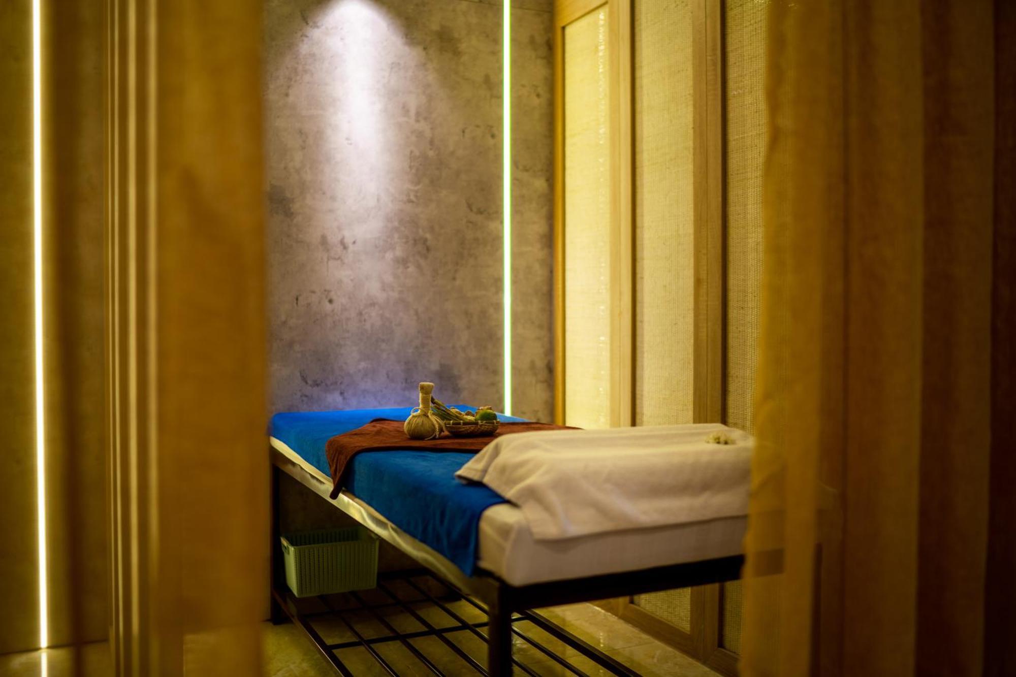 Ha Royal Boutique Hotel & Spa 会安 外观 照片